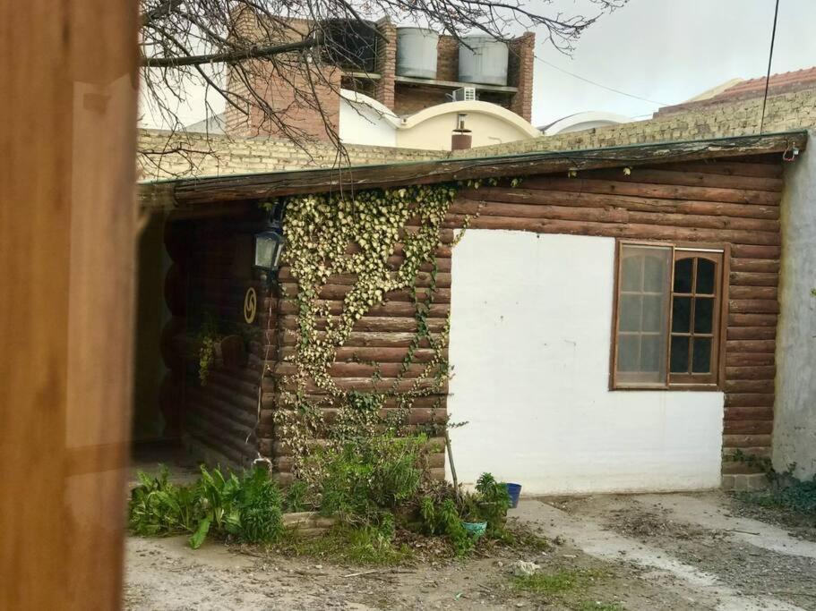 Pequena Casa De Troncos, Detras De Casa Principal No Trabajo Con Tarjeta De Credito Puerto Madryn Extérieur photo